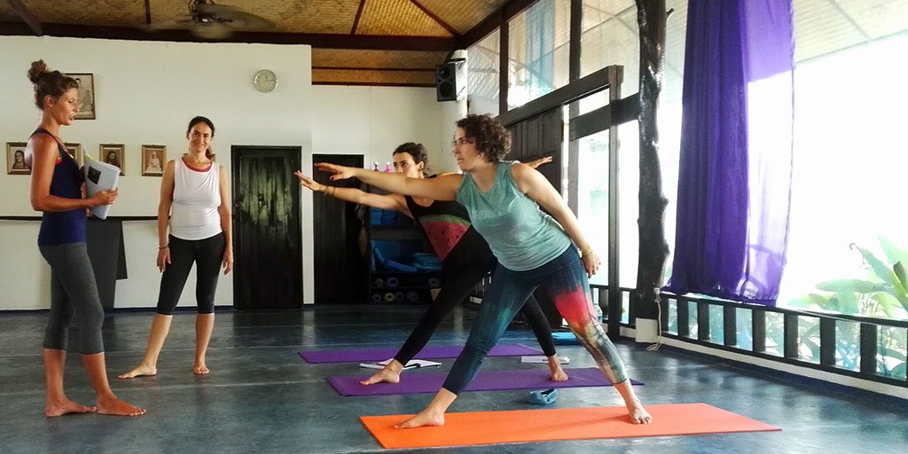 Practice teaching yoga teacher training