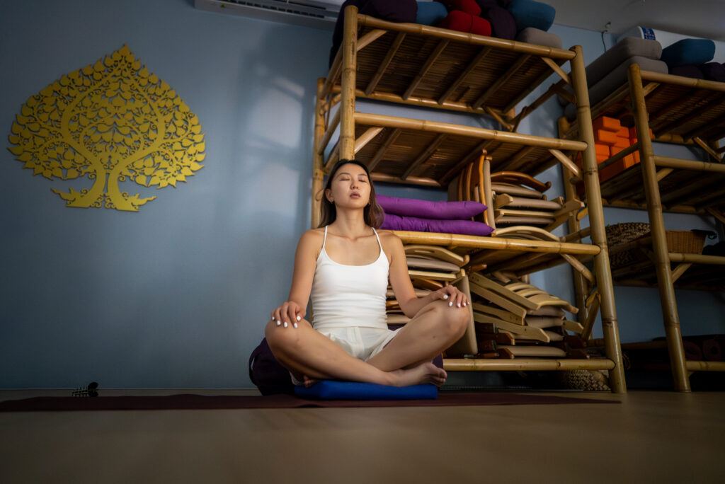Yoga and Chronic Pain: How It Helps and How It Can Hurt 1 ANANDA 60