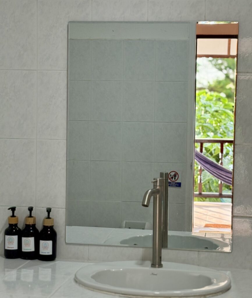 bathroom2